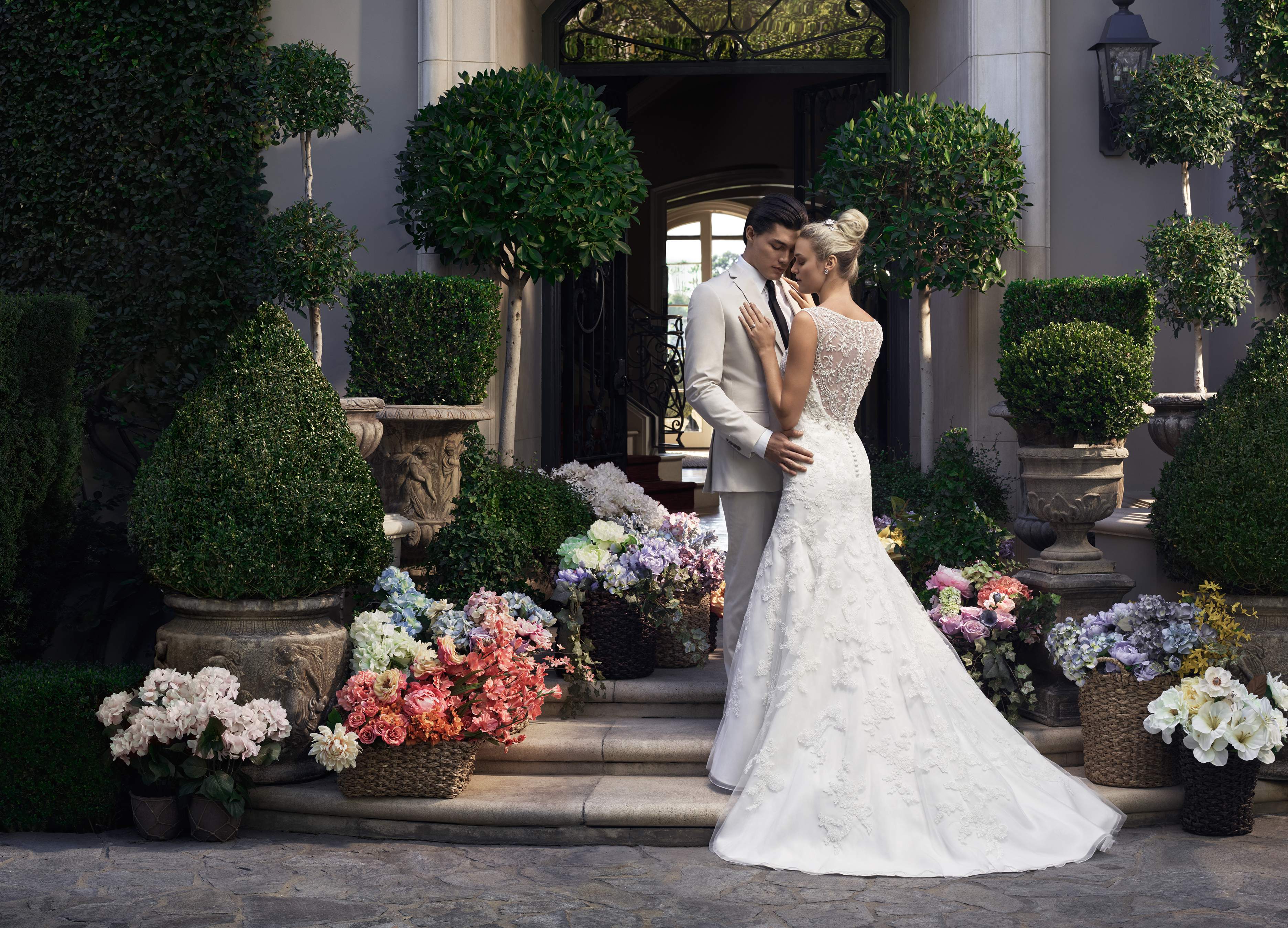 Casablanc Bridal Lovely Lace - Style 2217