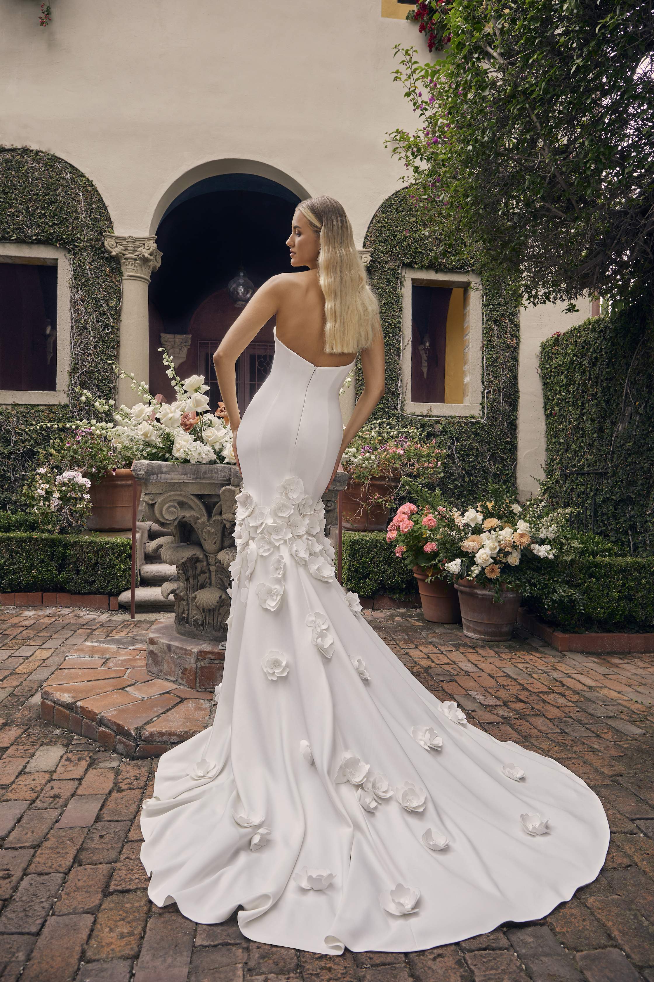 7 Floral Wedding Dresses You Will Love For Your Summer Nuptials