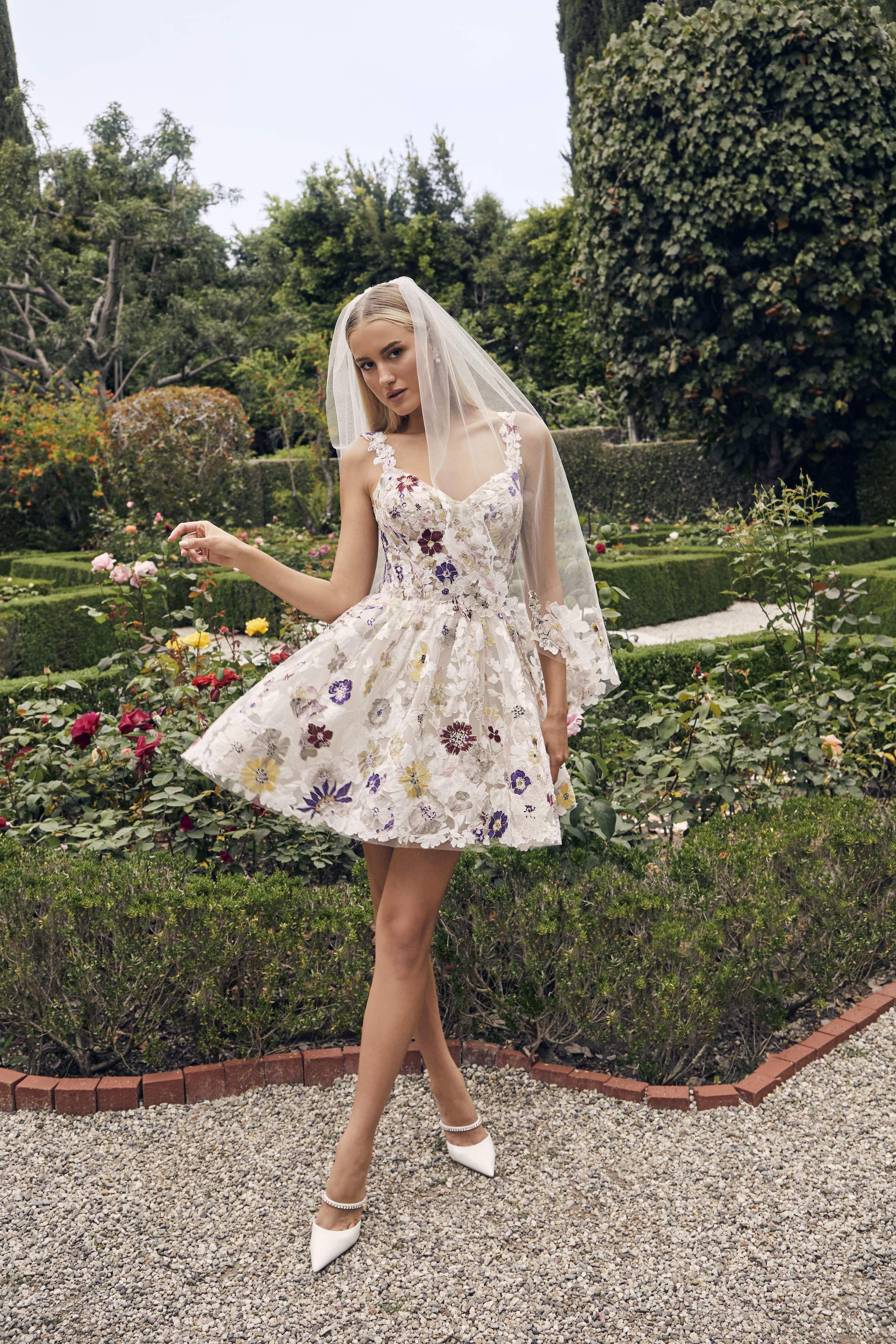 7 Floral Wedding Dresses You Will Love For Your Summer Nuptials
