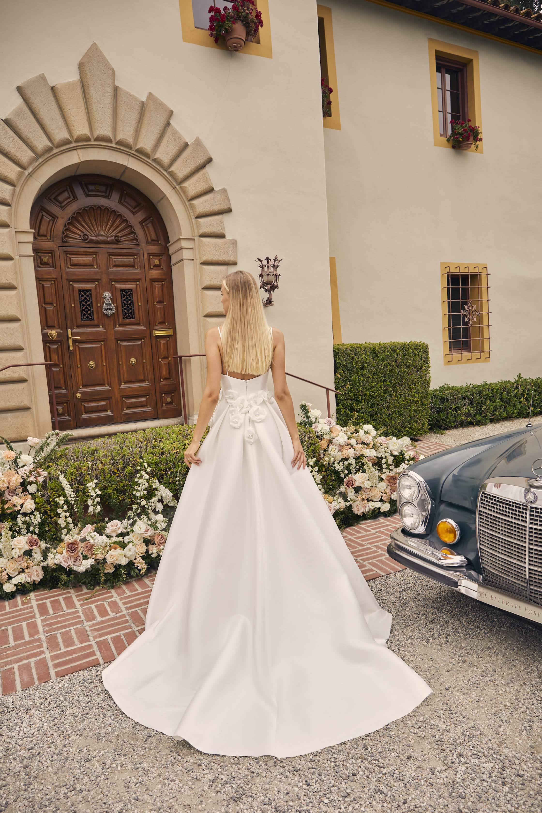 7 Floral Wedding Dresses You Will Love For Your Summer Nuptials