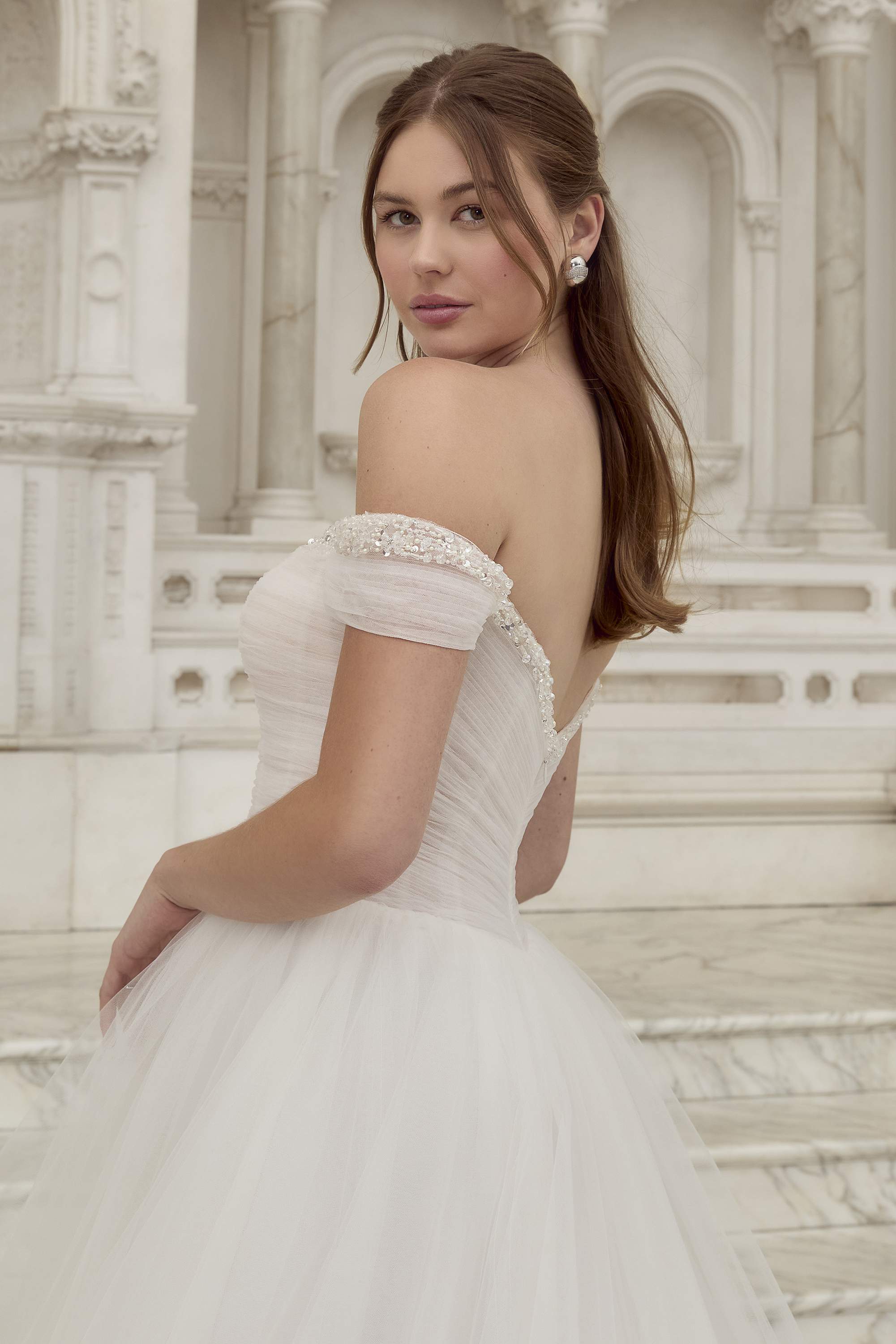 The Perfect Accessories for Holiday Weddings