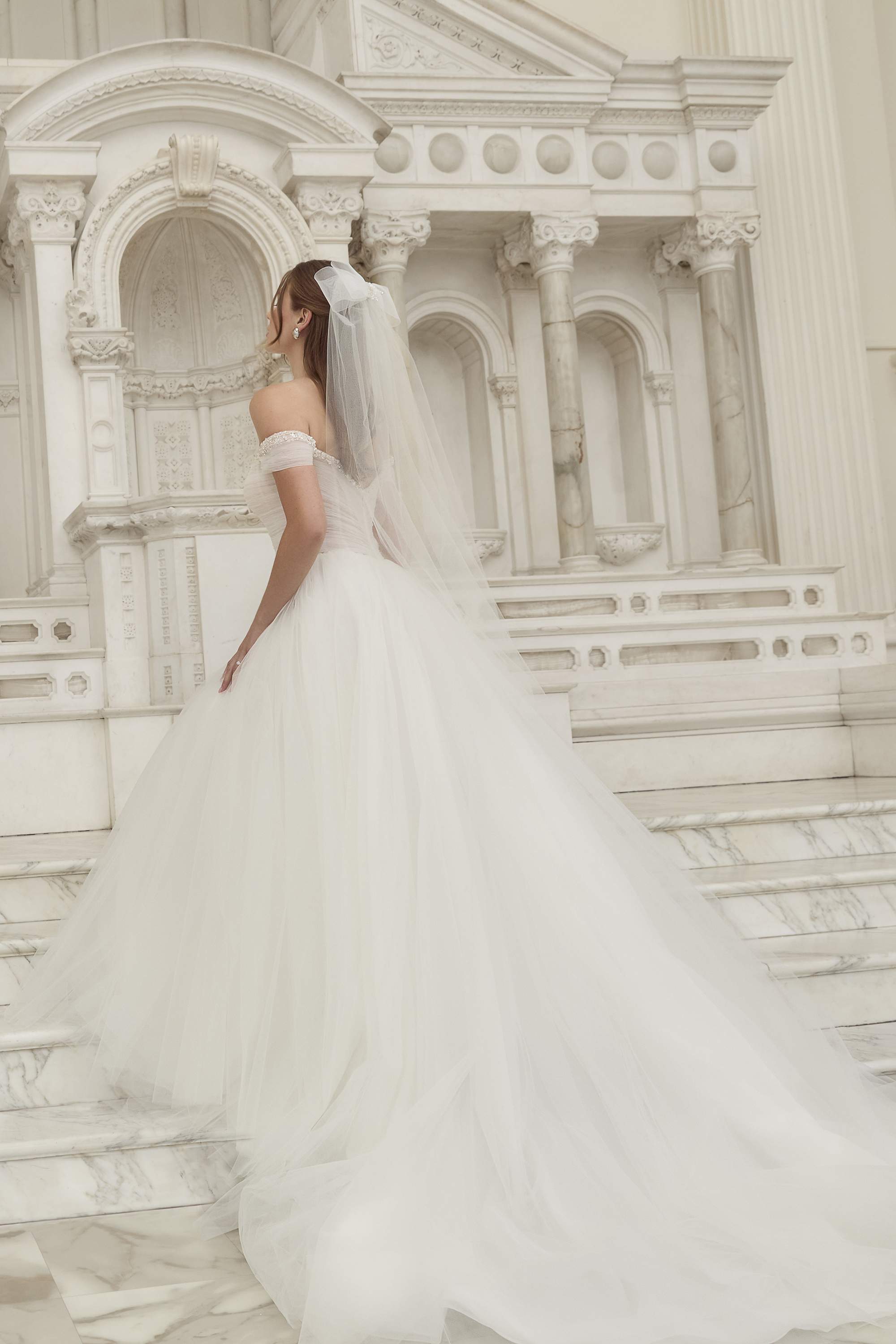 The Perfect Accessories for Holiday Weddings