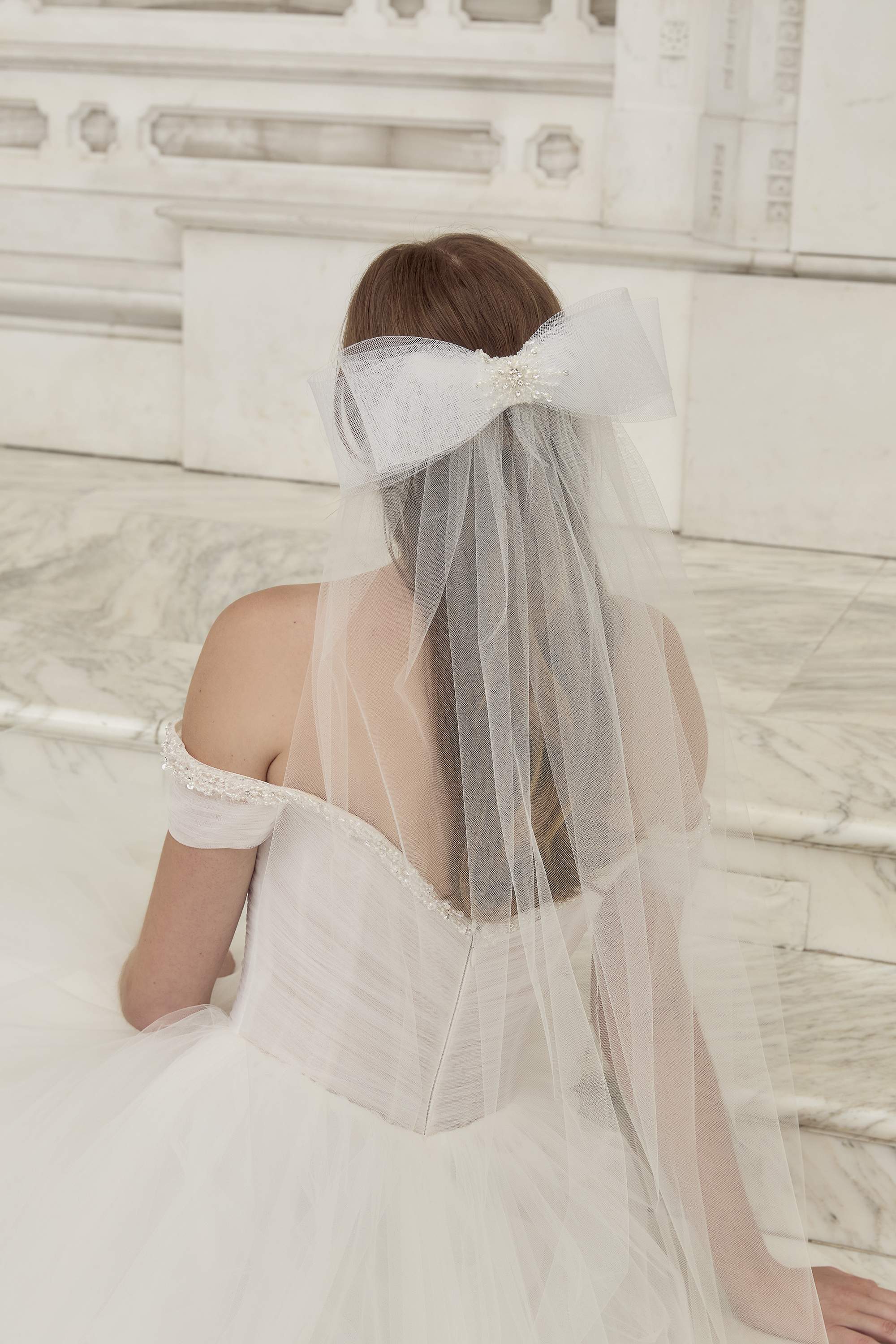 The Perfect Accessories for Holiday Weddings