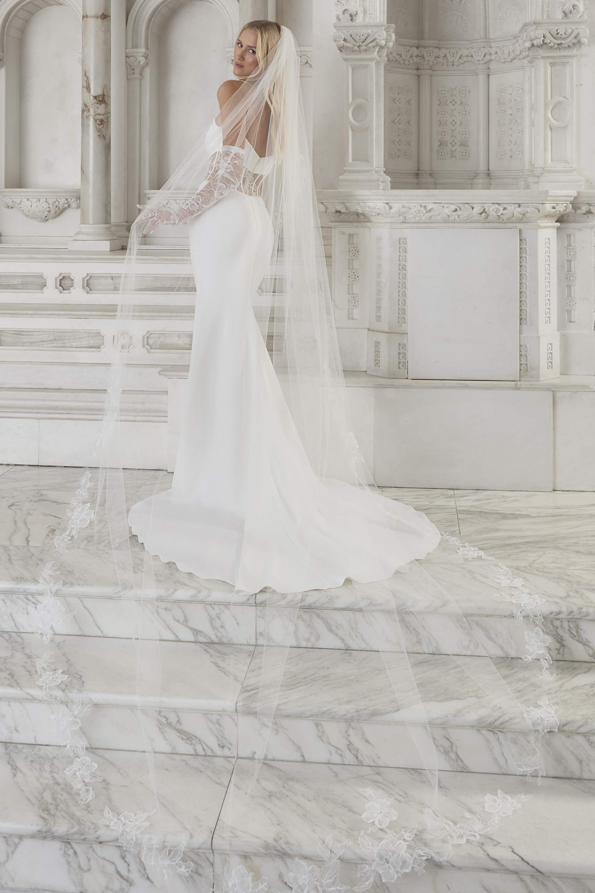 The Perfect Accessories for Holiday Weddings