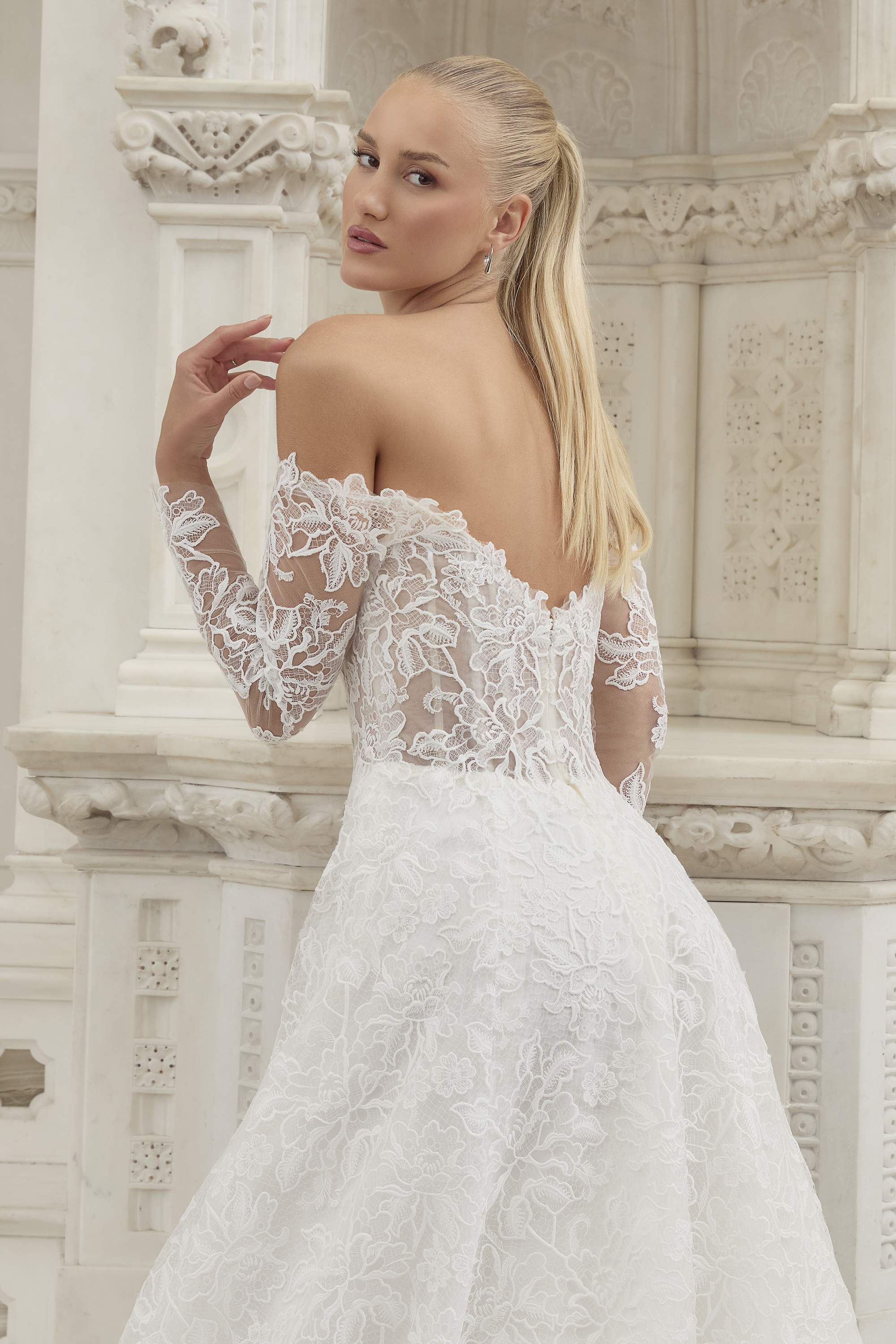Trending Now: Wedding Gowns for the Winter Bride