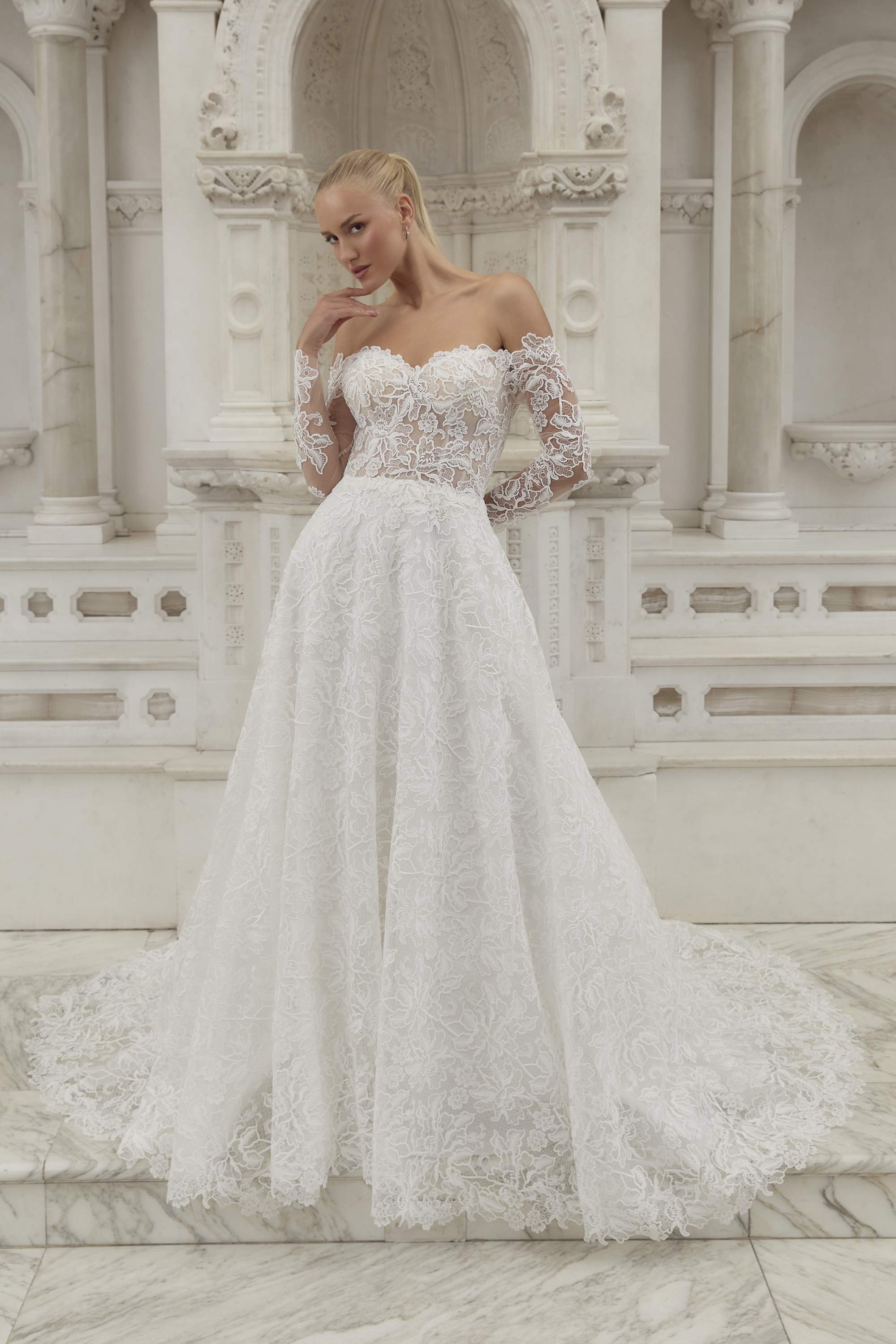 Trending Now: Wedding Gowns for the Winter Bride