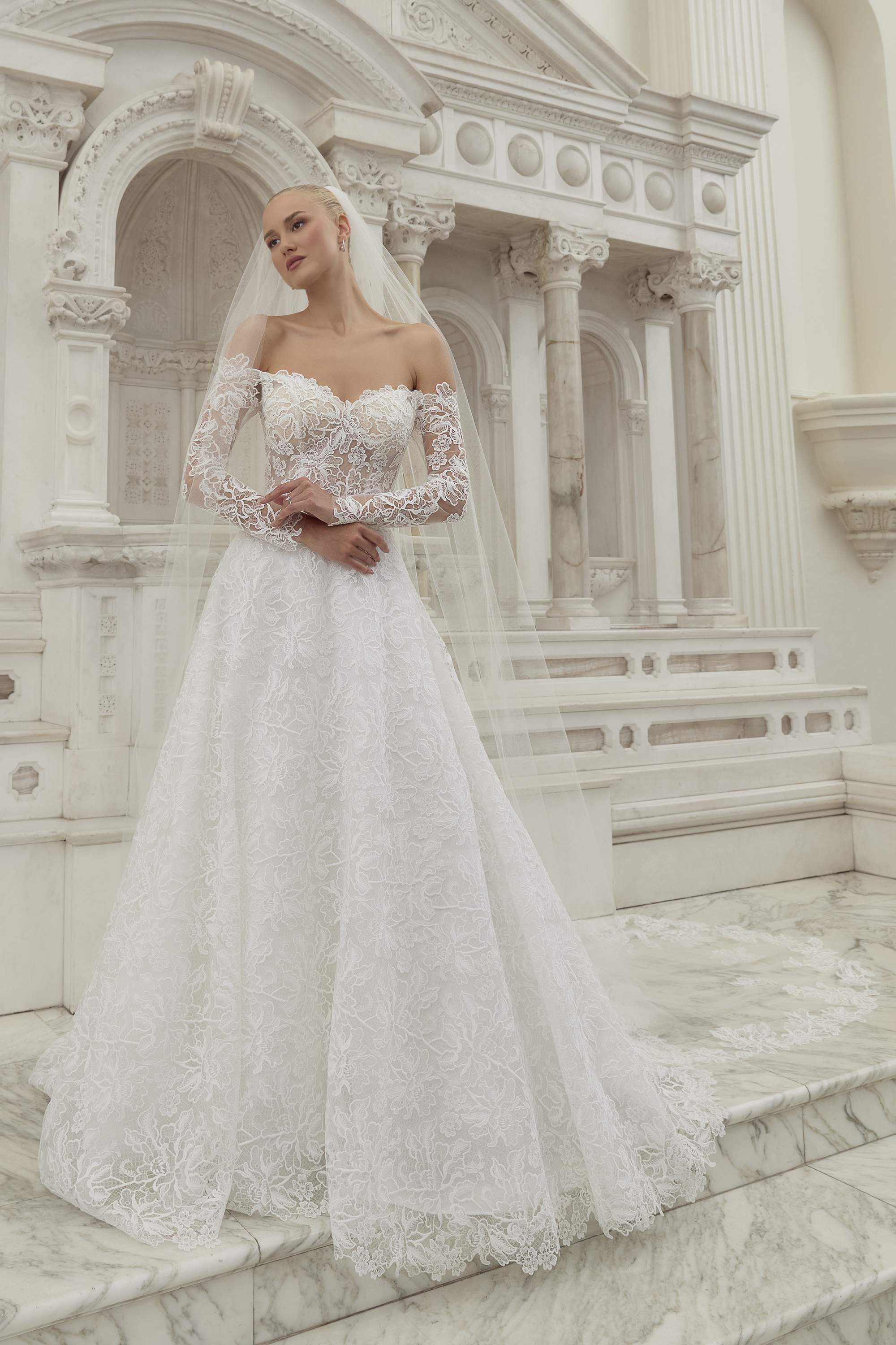 Trending Now: Wedding Gowns for the Winter Bride