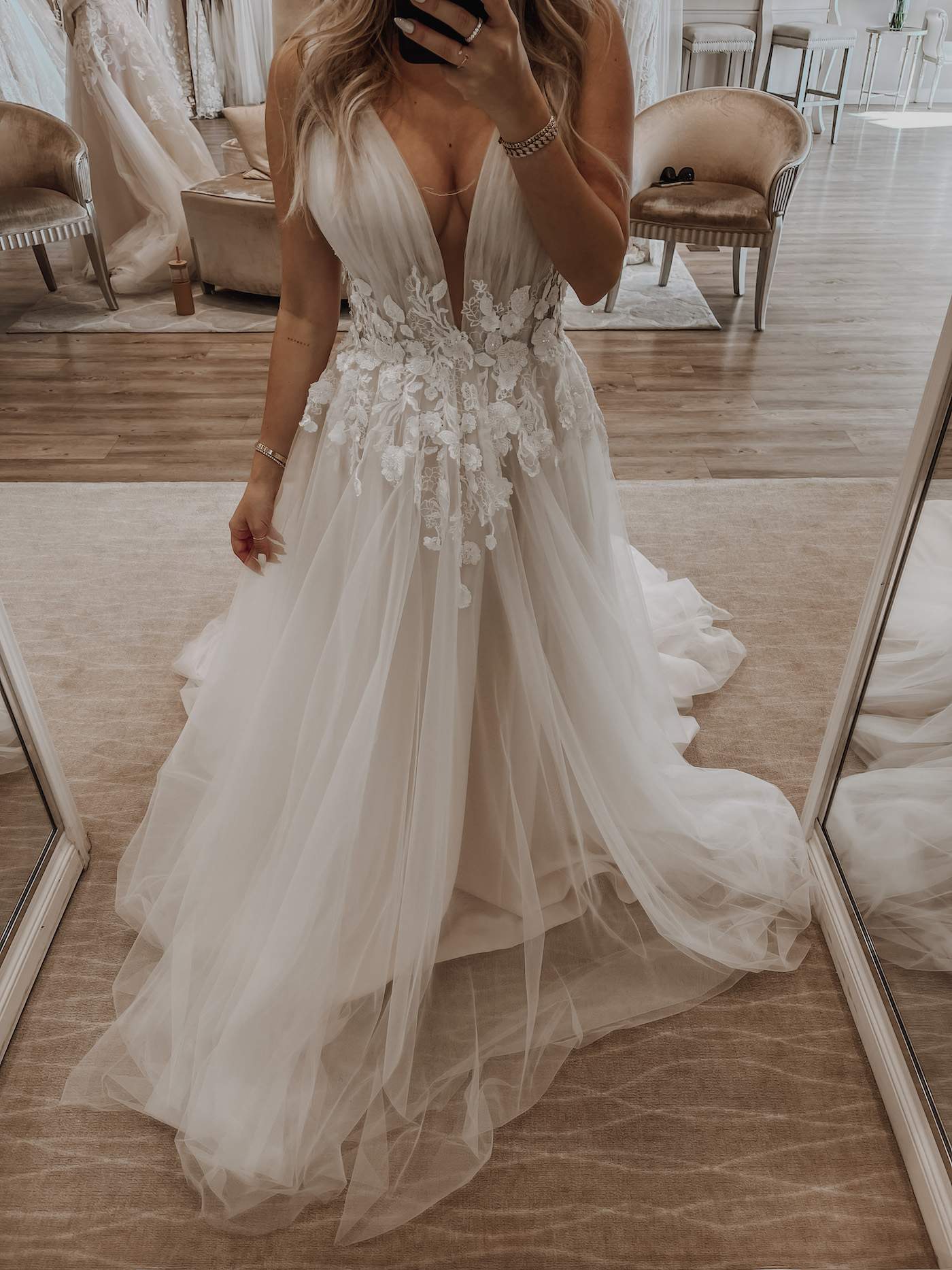 Hayley from Blondie In The City Creates Her Custom Casablanca Gown!