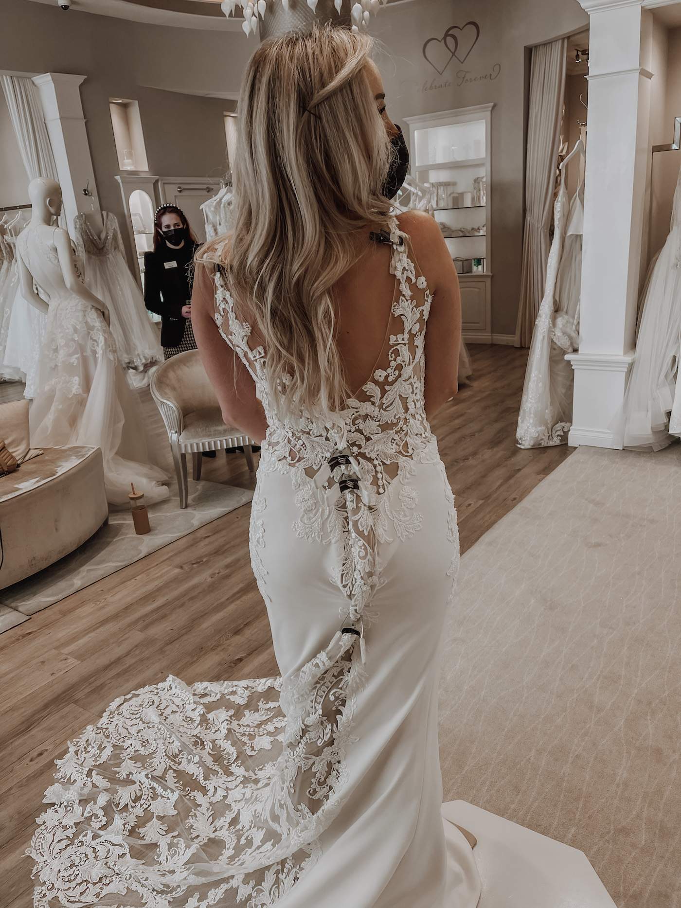 Hayley from Blondie In The City Creates Her Custom Casablanca Gown!