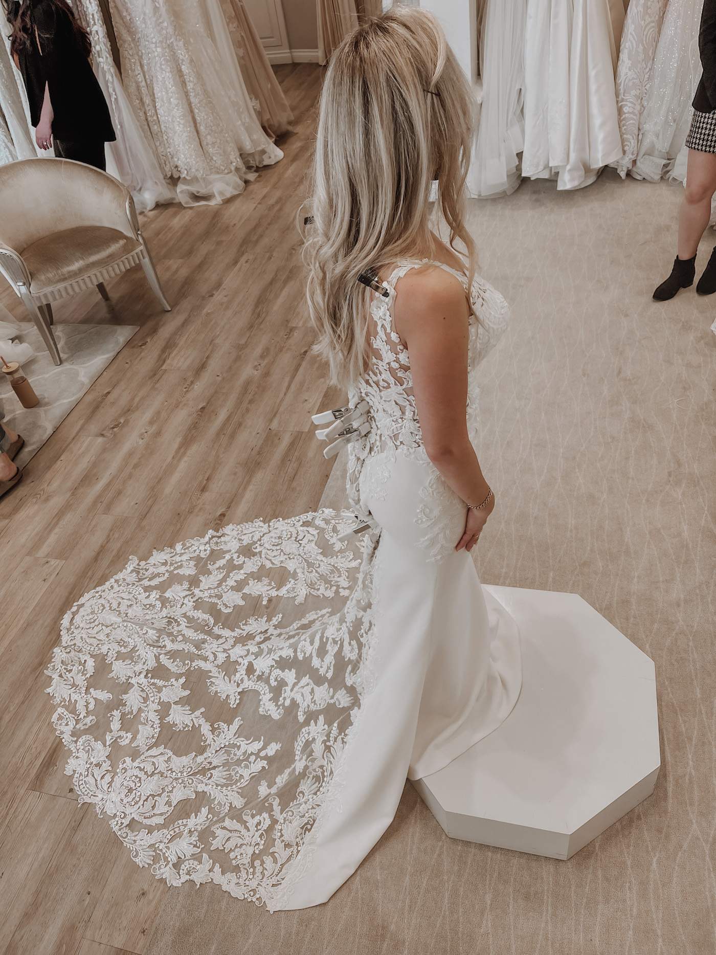 Hayley from Blondie In The City Creates Her Custom Casablanca Gown!