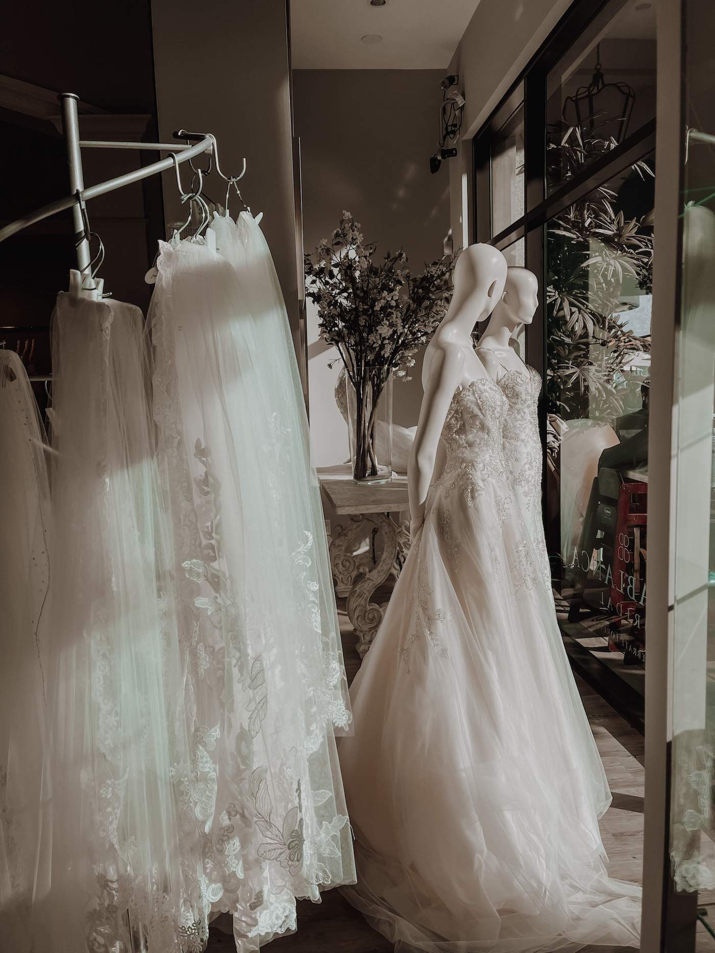 Hayley from Blondie In The City Creates Her Custom Casablanca Gown!