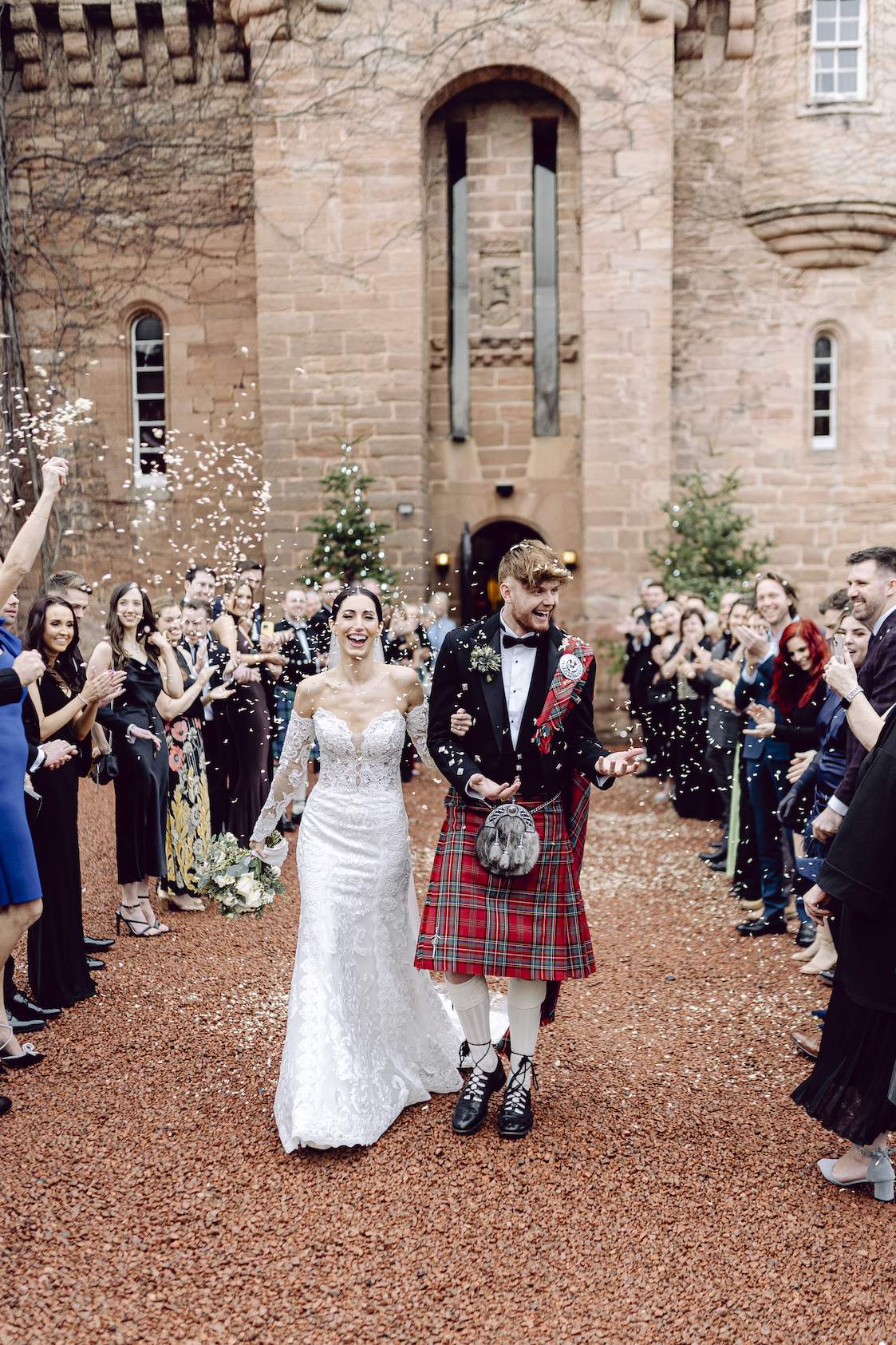 Real Bride Says “I Do!”at a Stunning Castle in Scotland 