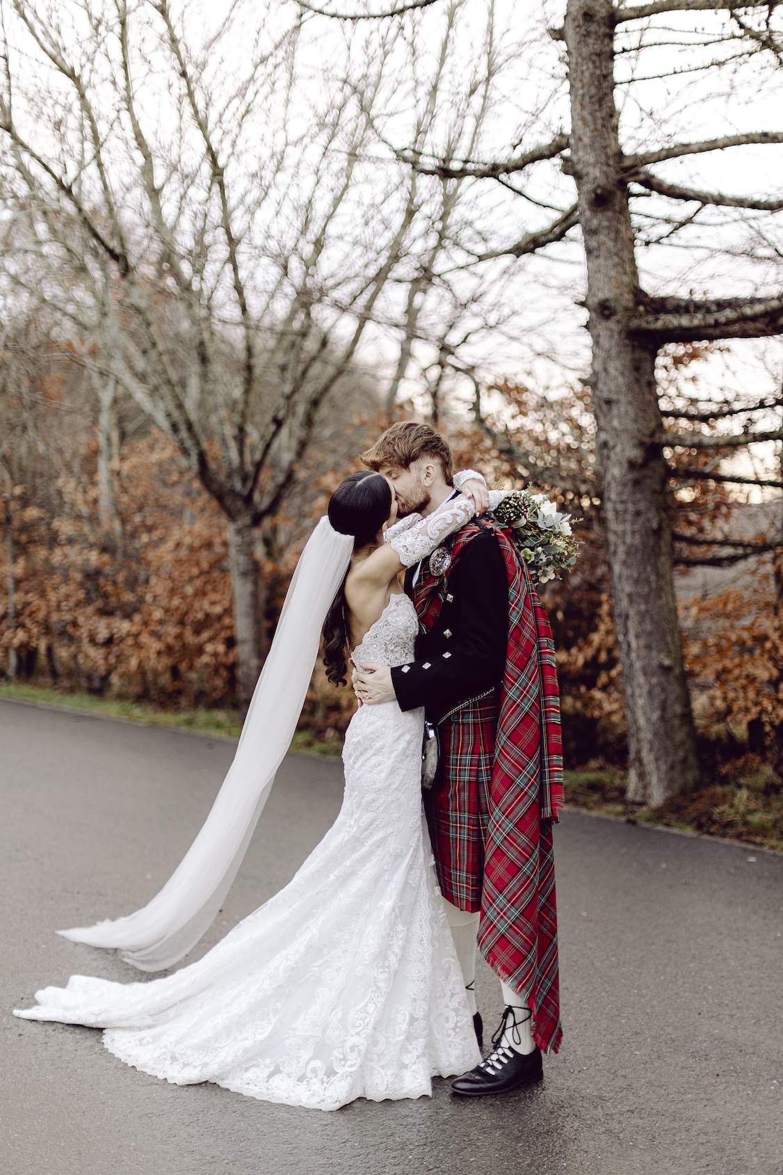 Real Bride Says “I Do!”at a Stunning Castle in Scotland 