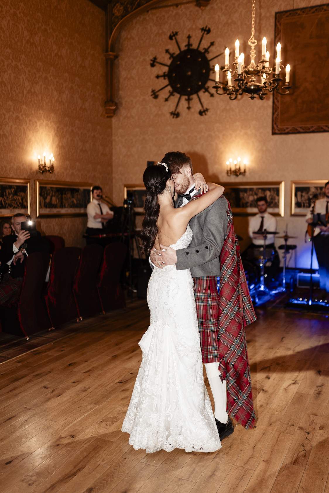 Real Bride Says “I Do!”at a Stunning Castle in Scotland 