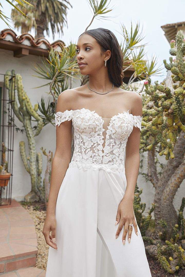 Bridal pant suits, tiered skirts and other unique wedding dress styles we  love