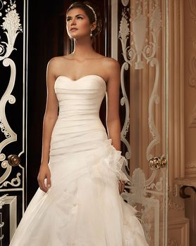 Style 2105 | Casablanca Bridal