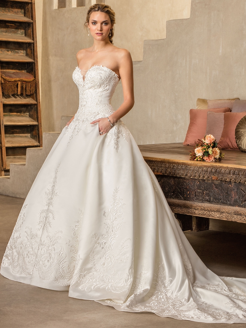 Casablanca Bridal Style 2303 | Oleander