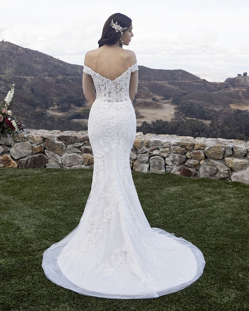 Style 8 McKenzie   Fit and Flare Lace Wedding Dress with ...