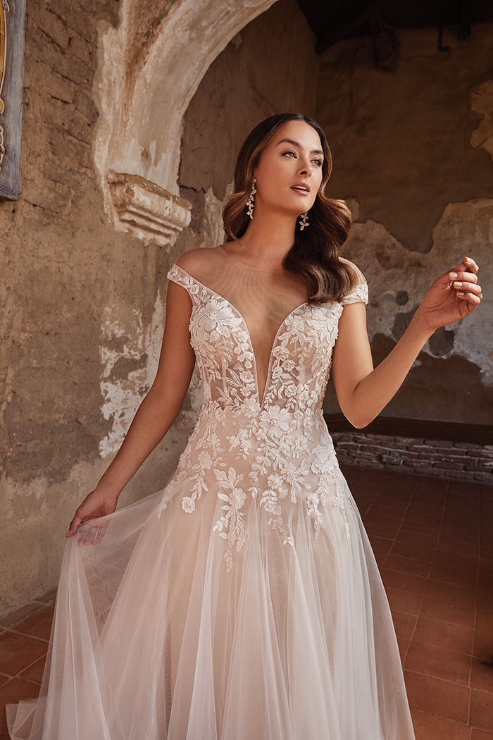 Style 2469 Lena | Casablanca Bridal